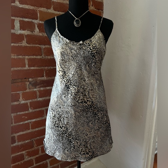 Secret Treasures Leopard Print Cami Slip Mini Dress Size Small Y2K Style - Picture 1 of 6